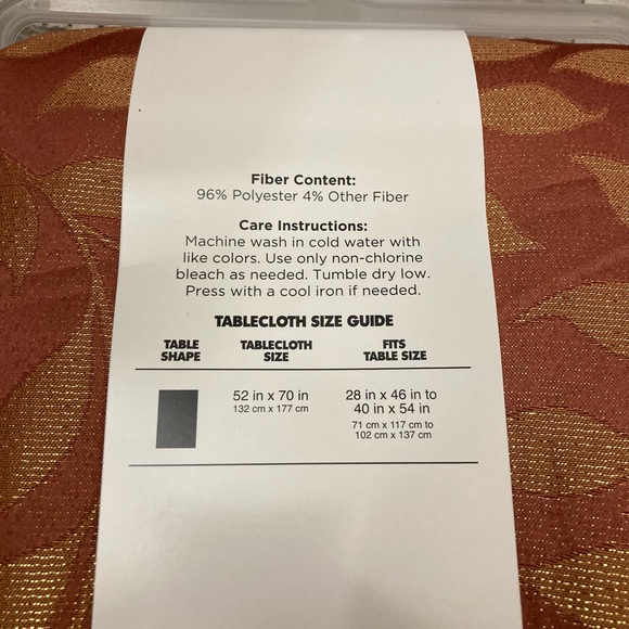 NWT Leaf Shimmer Imprint Classy Fabric Table Cloth - Picture 7 of 10